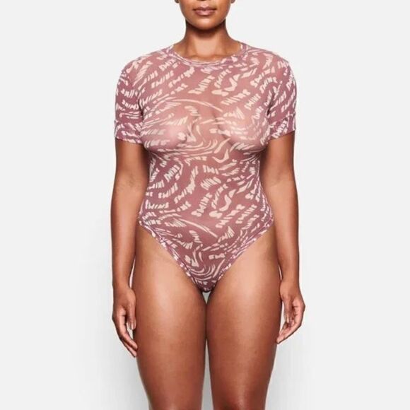 NWT Skims Summer Mesh Raspberry Swirl T-shirt Bodysuit Size S - Picture 2 of 5